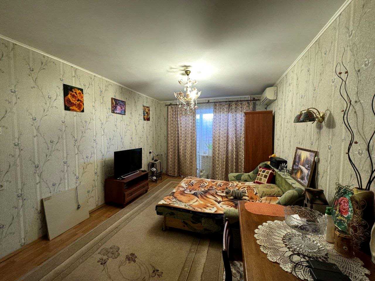 1874848810943841