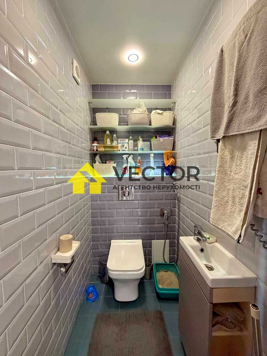 1874848907463320