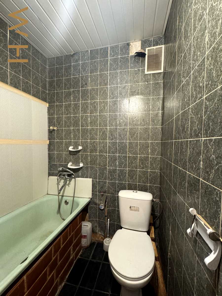 1874850055903962