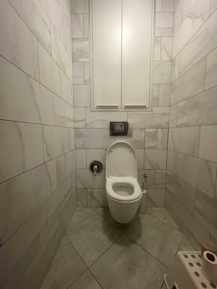 1874852285857110