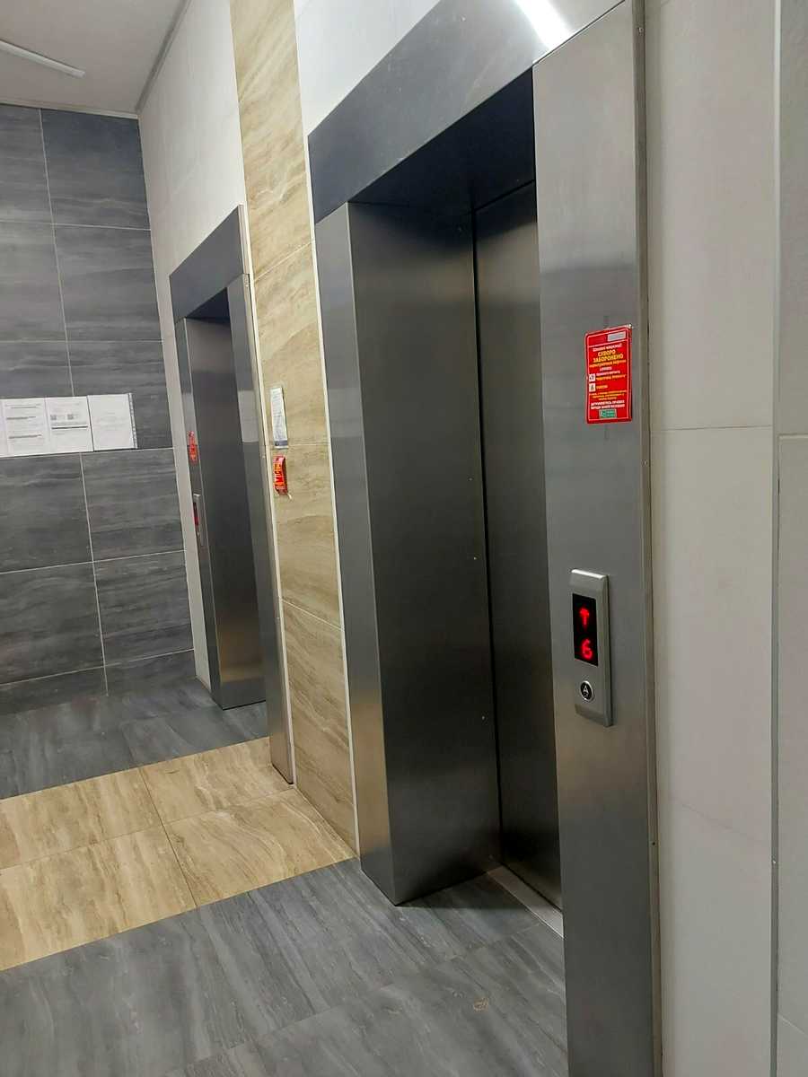 1874856611405932