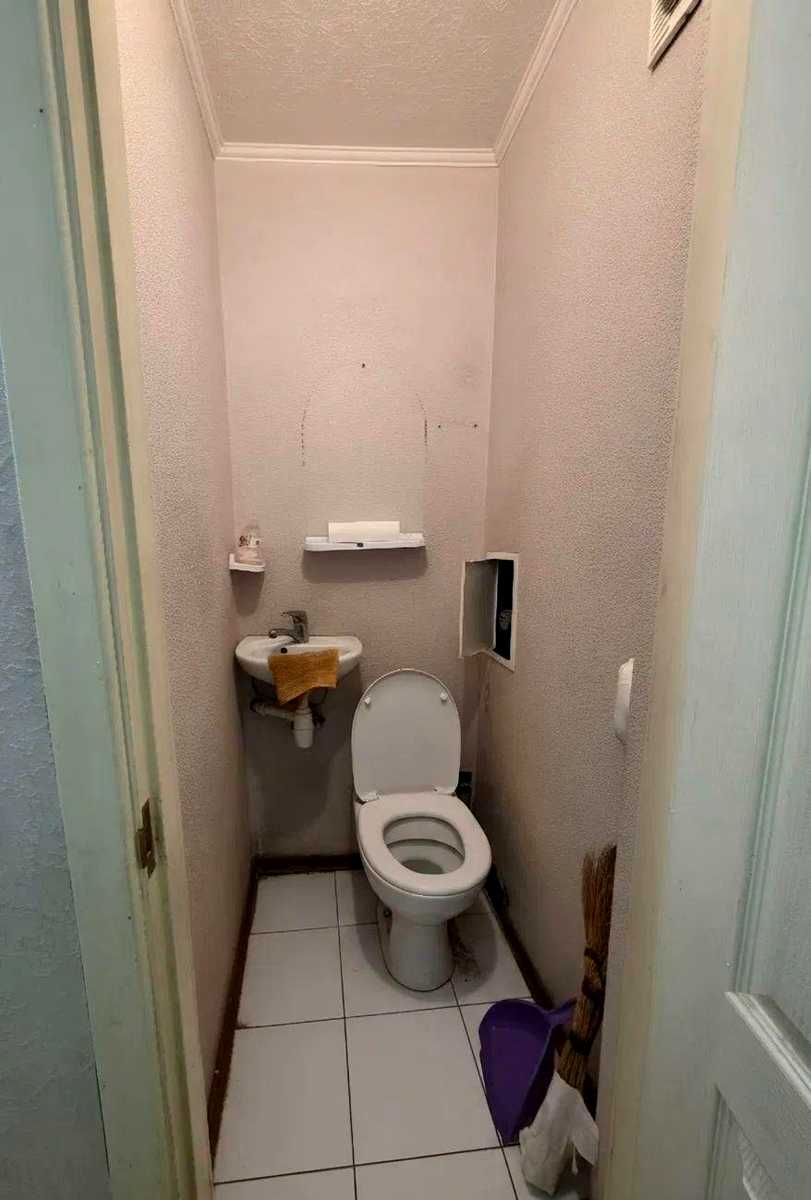 1874863898118525