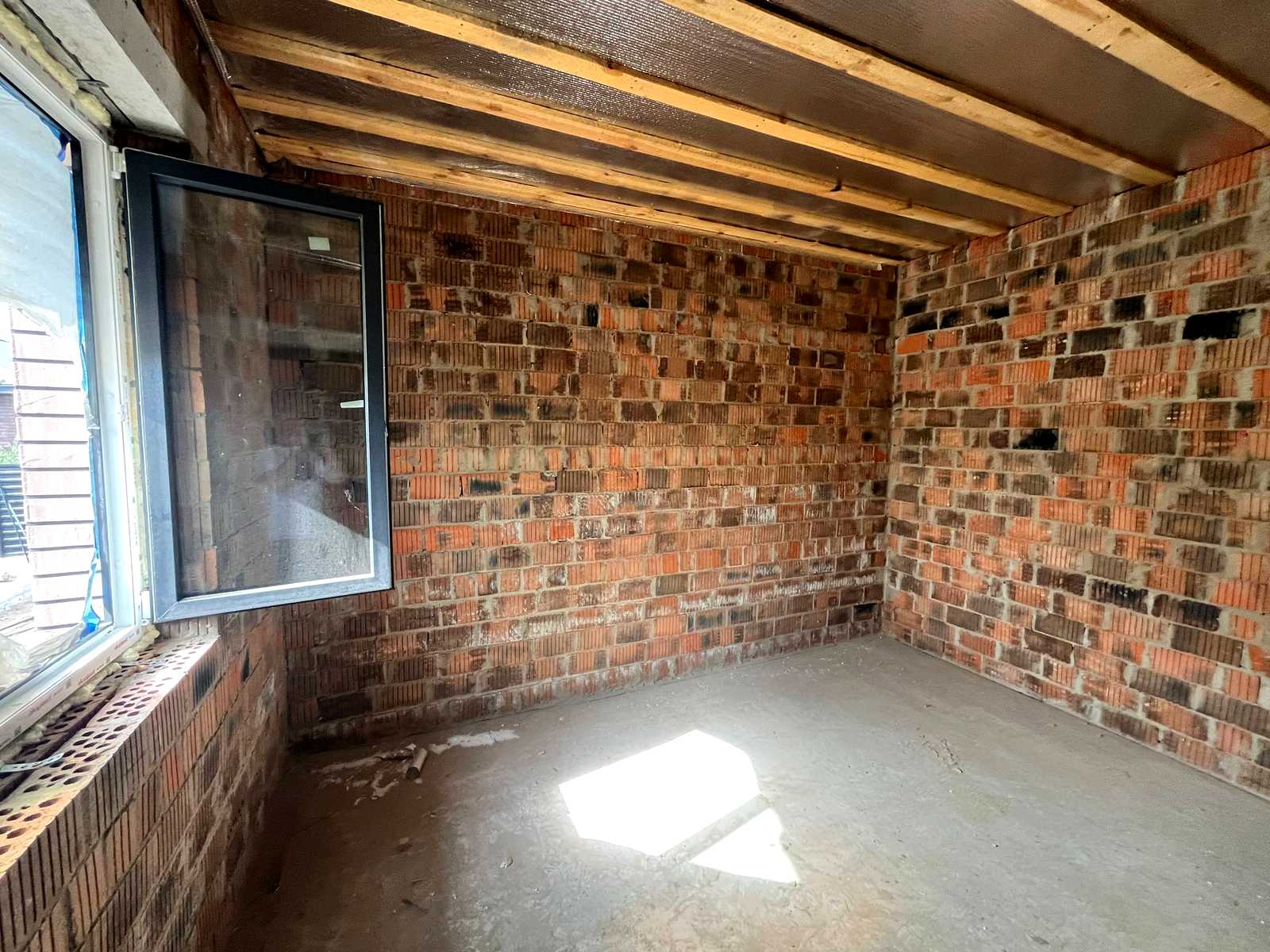 1874873442738586
