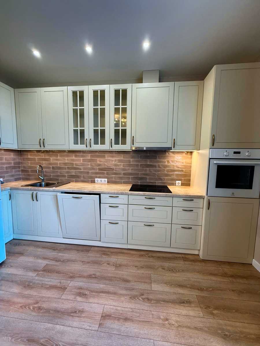 1874877705600051