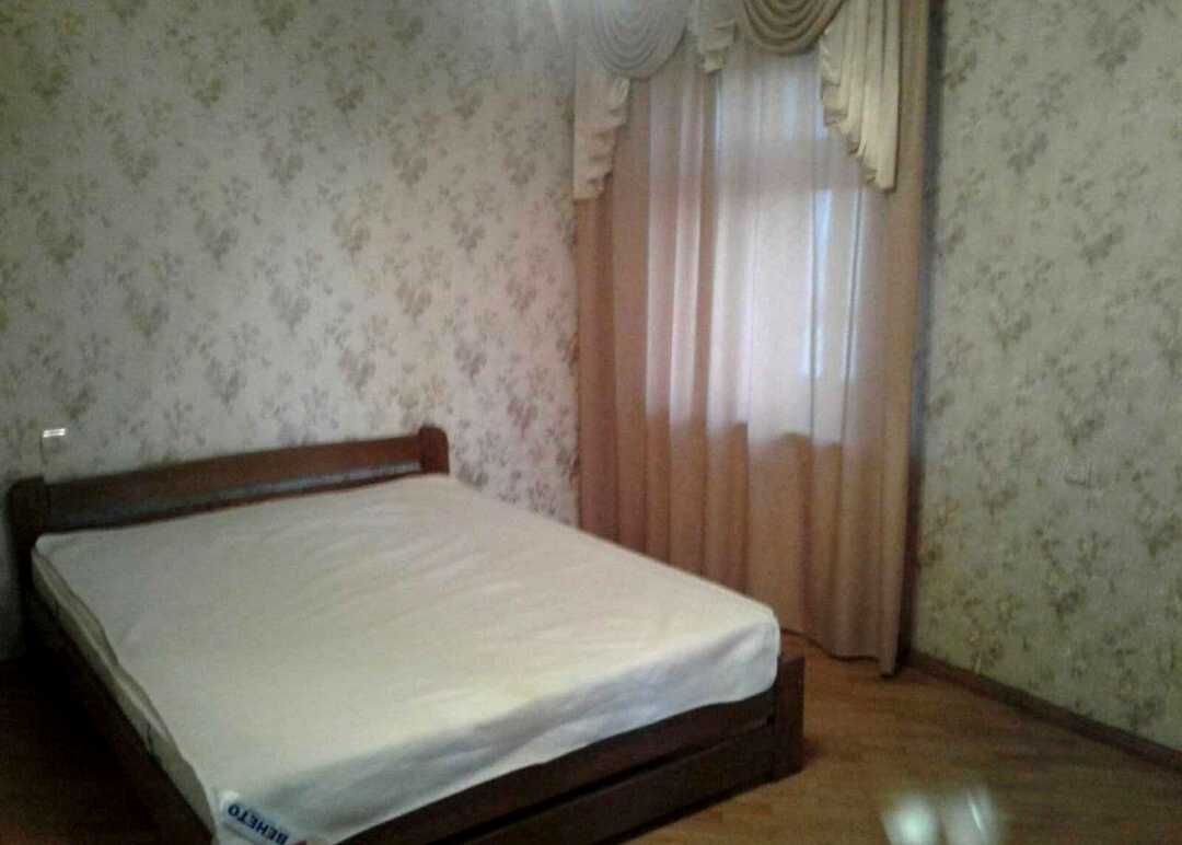 1874884129636741