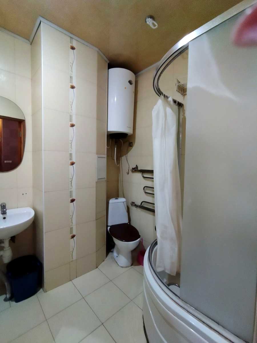1874948137937725