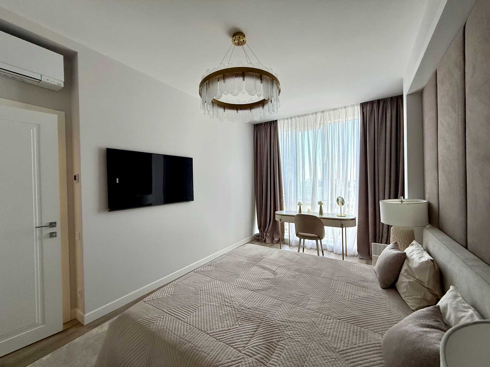 1875014809204308