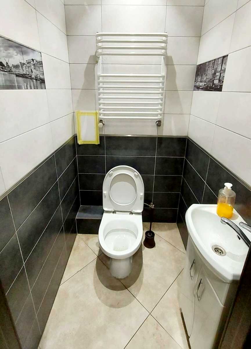 1875020953491359