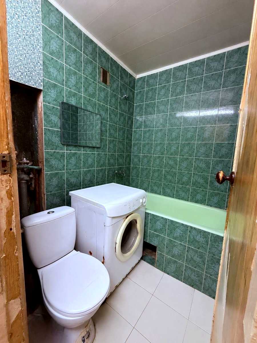 1875021939600570
