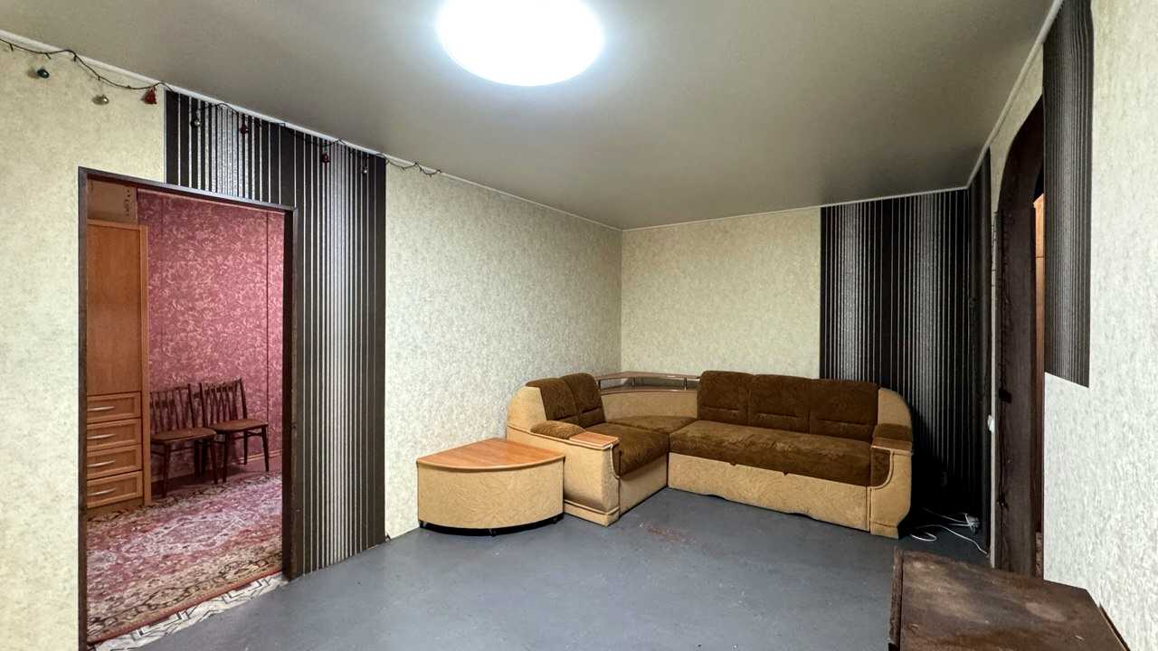 1875025275174316