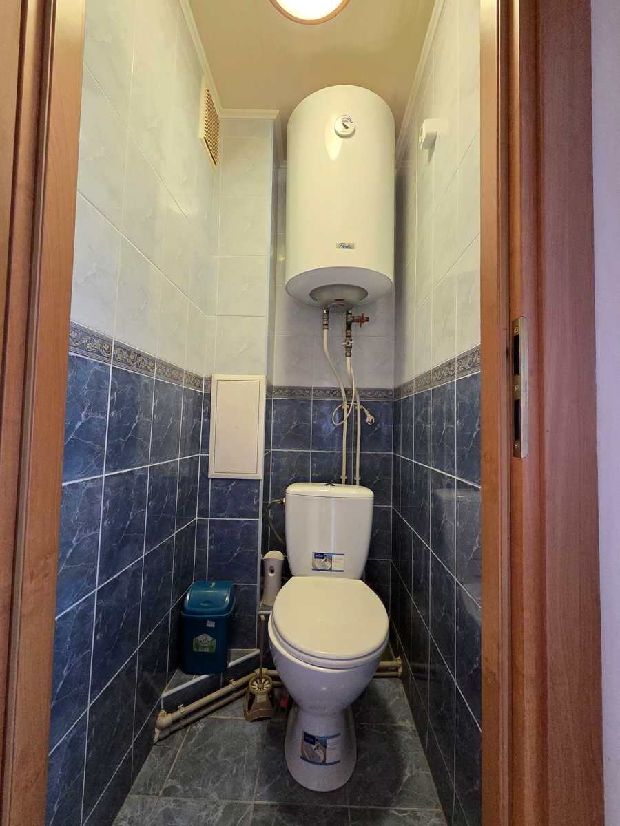 1875025950443280