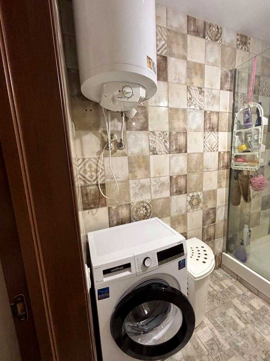 1875026027104076