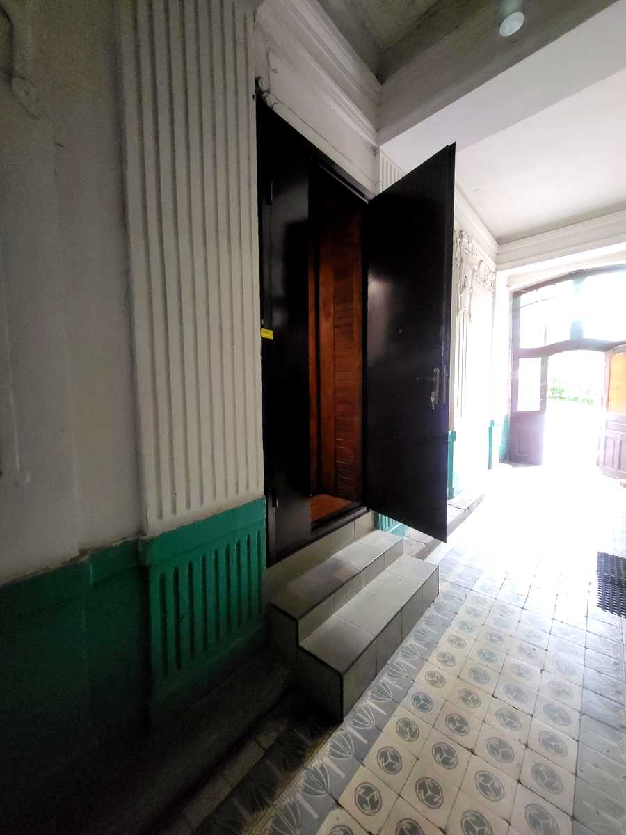 1875026822104581