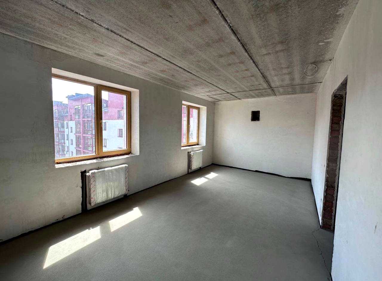 1875026853833025