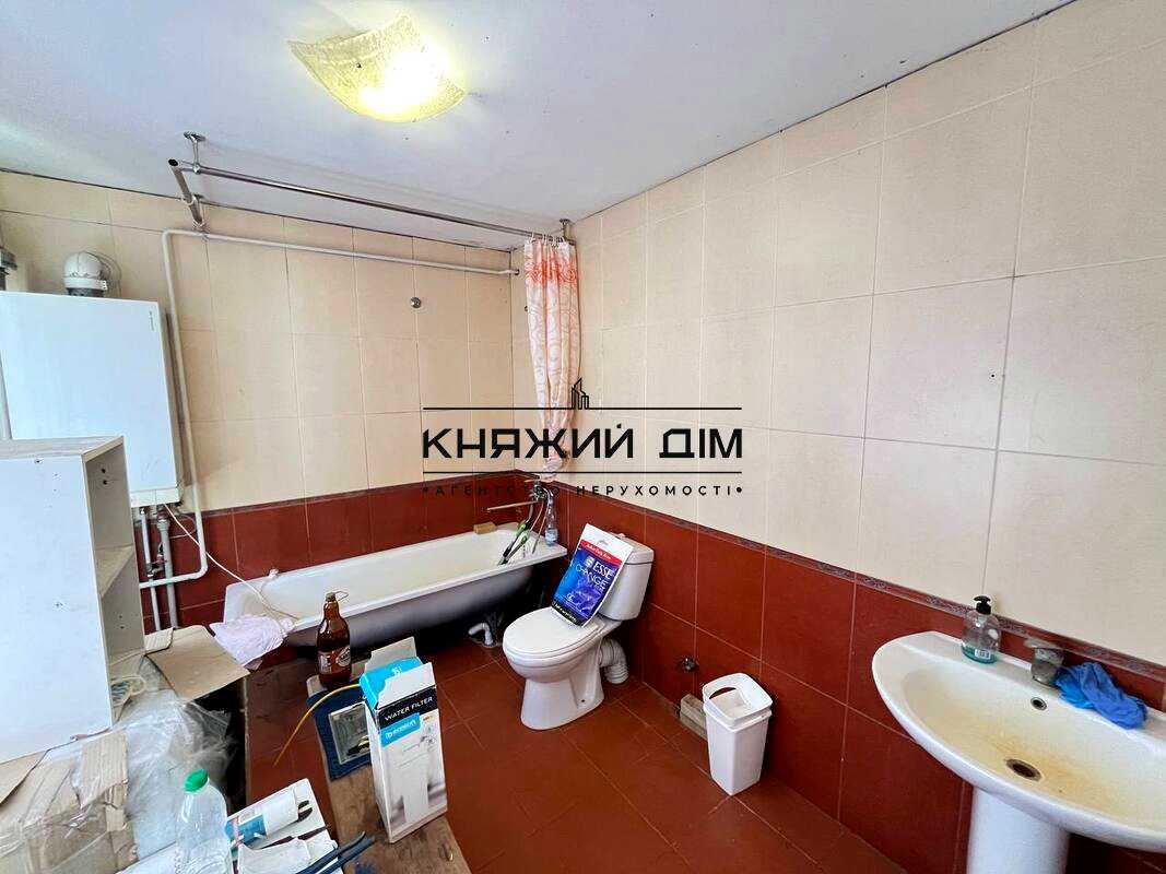 1875028128736413
