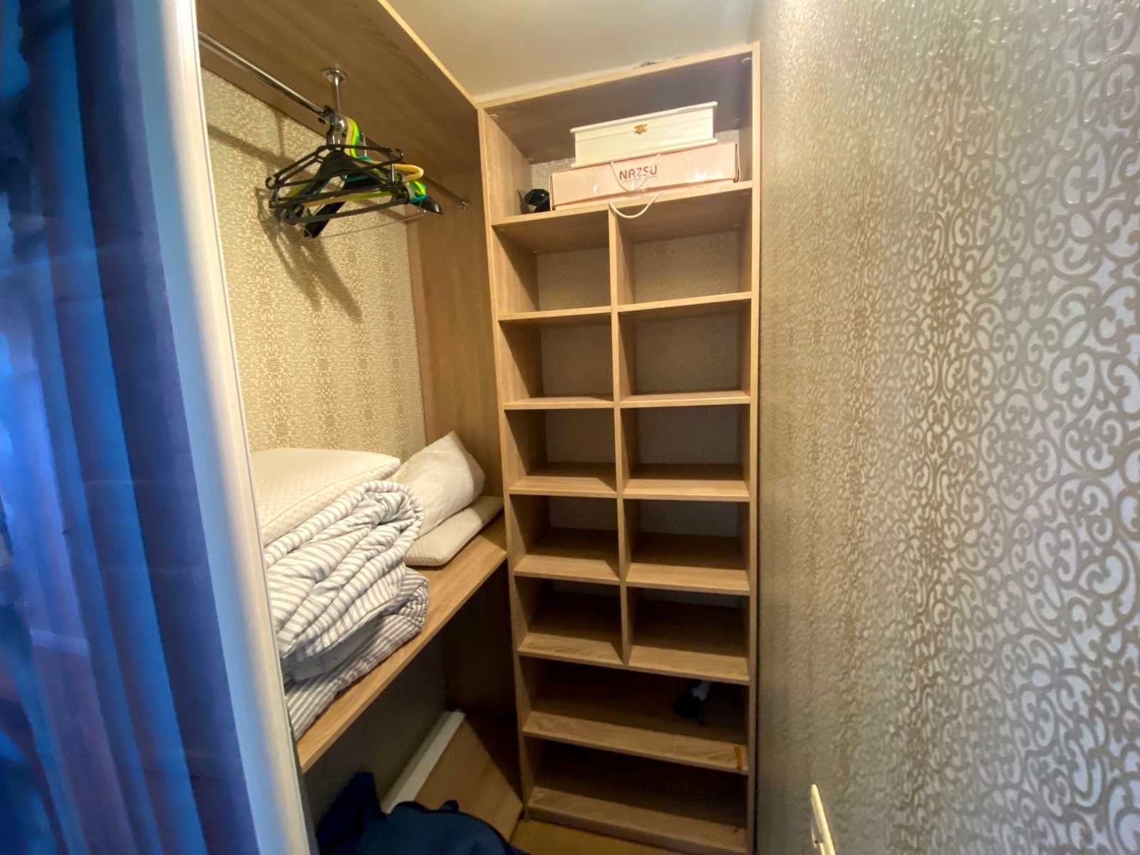 1875030375821749
