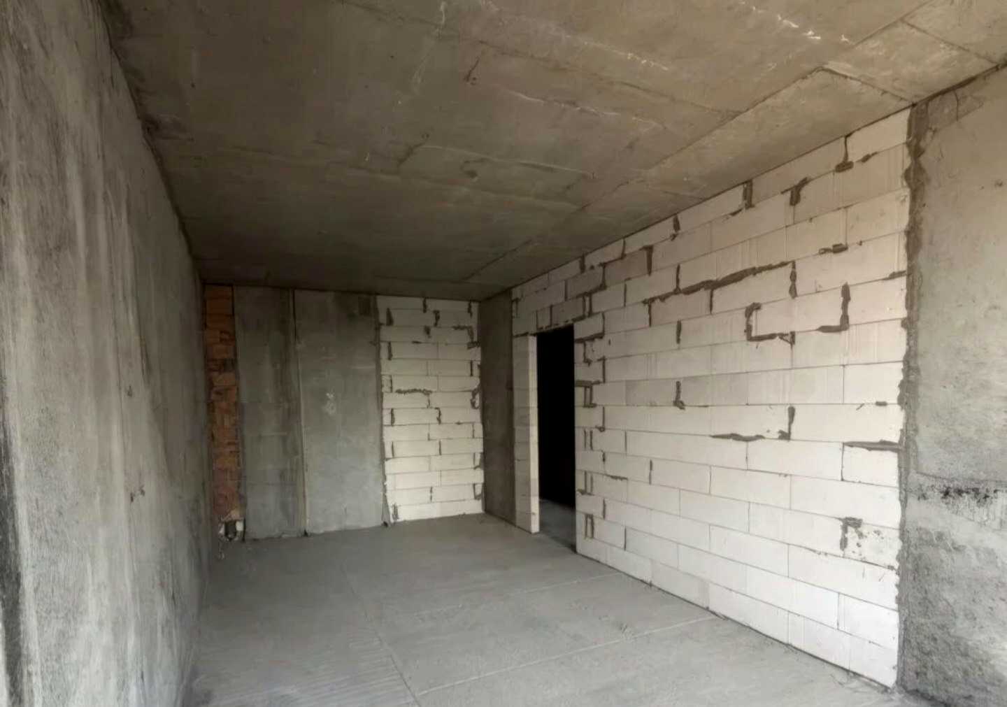 1875031226245790