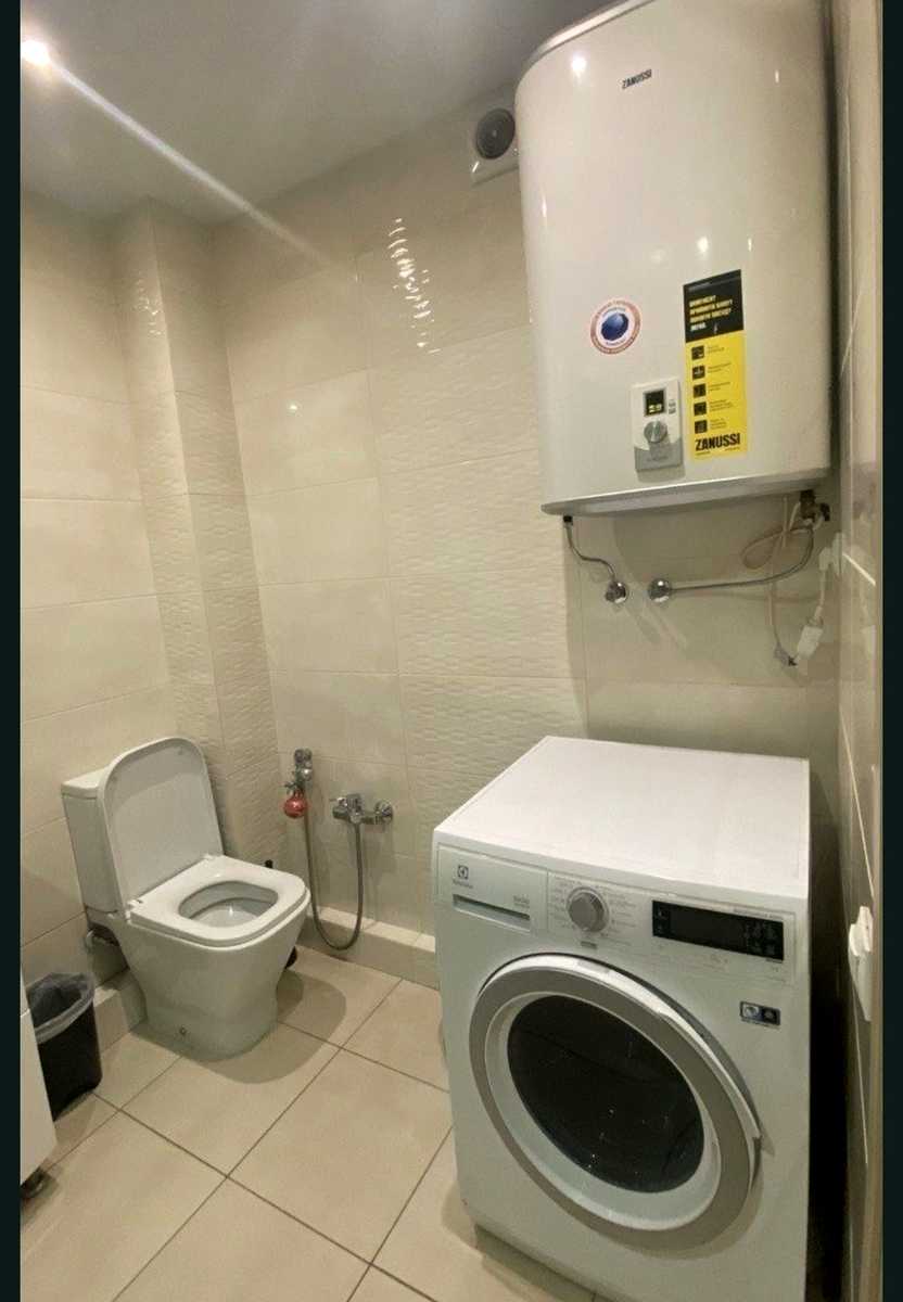1875031563181878