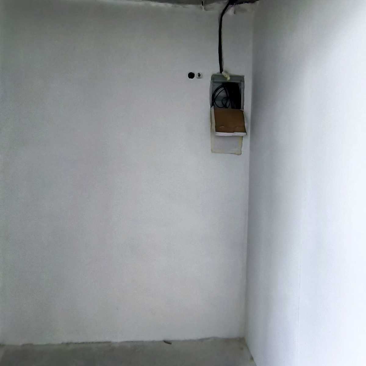 1875032418123472
