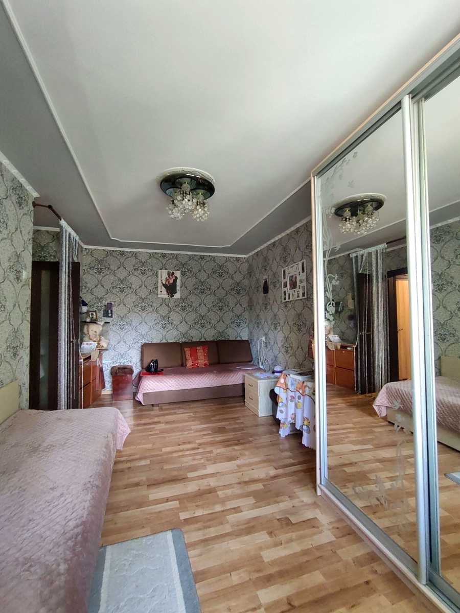 1875032808412187