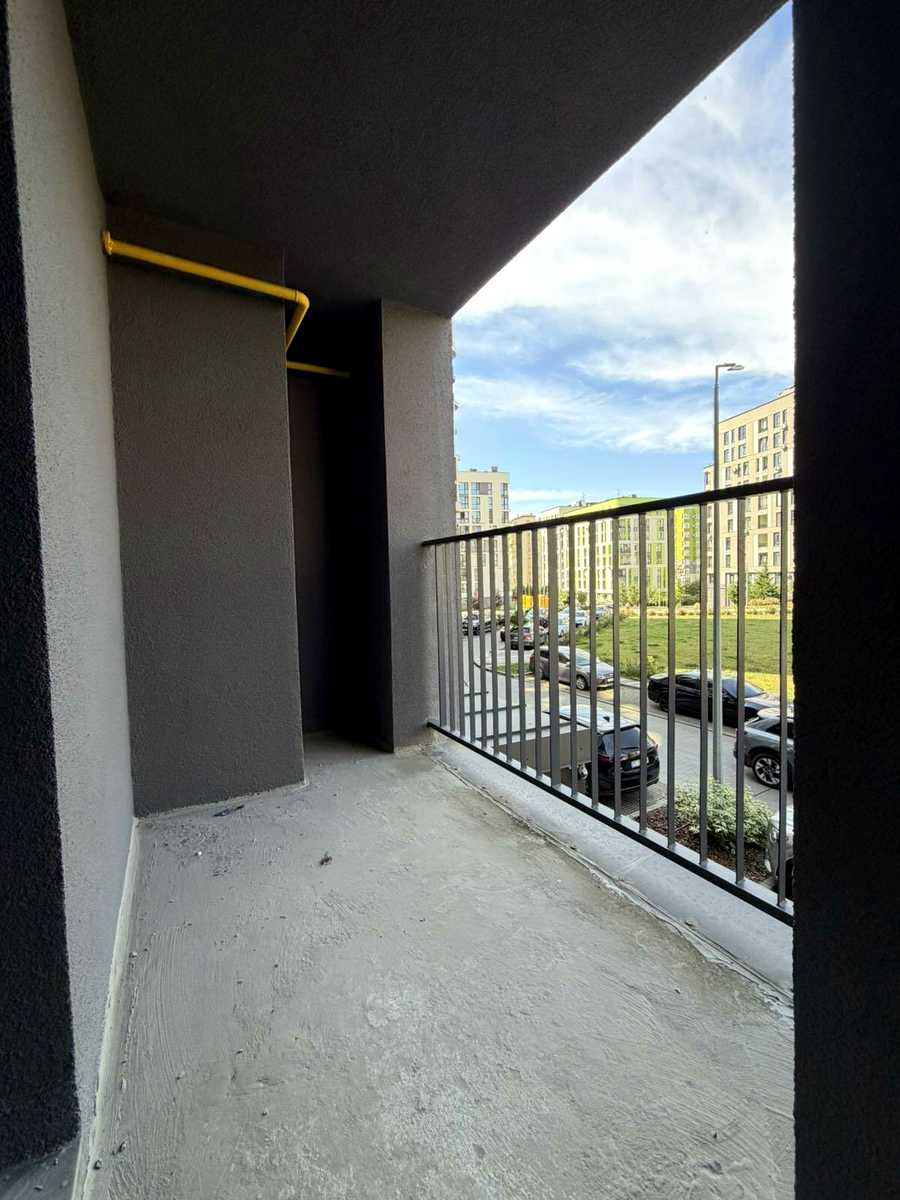 1875034609789352