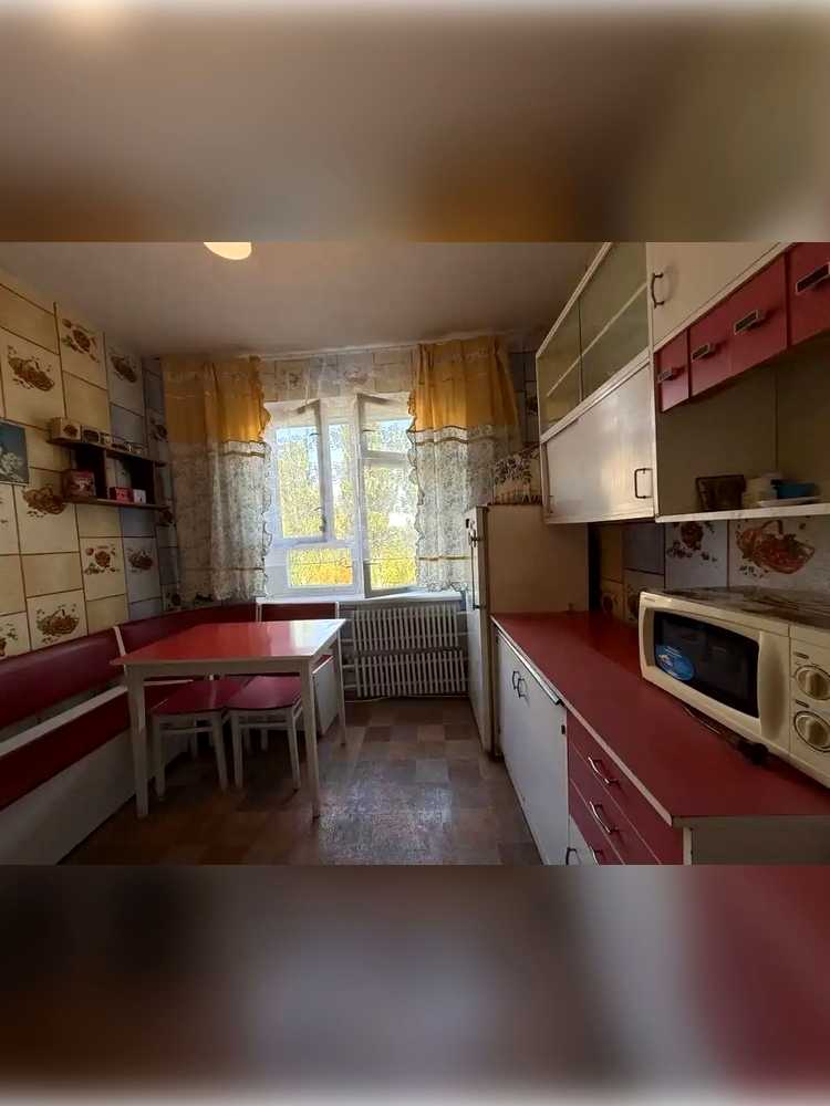 1875034928877277