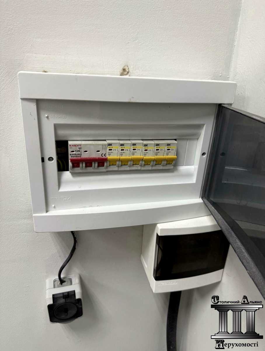1875036825851349