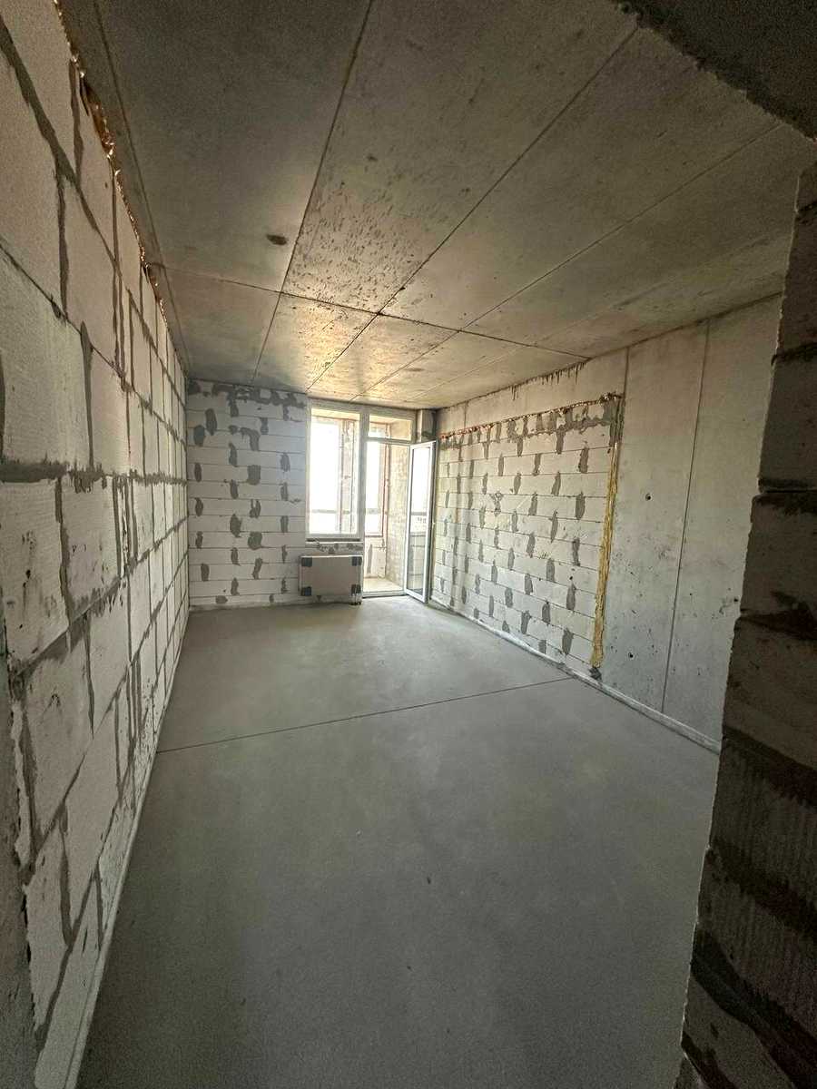 1875036878568656