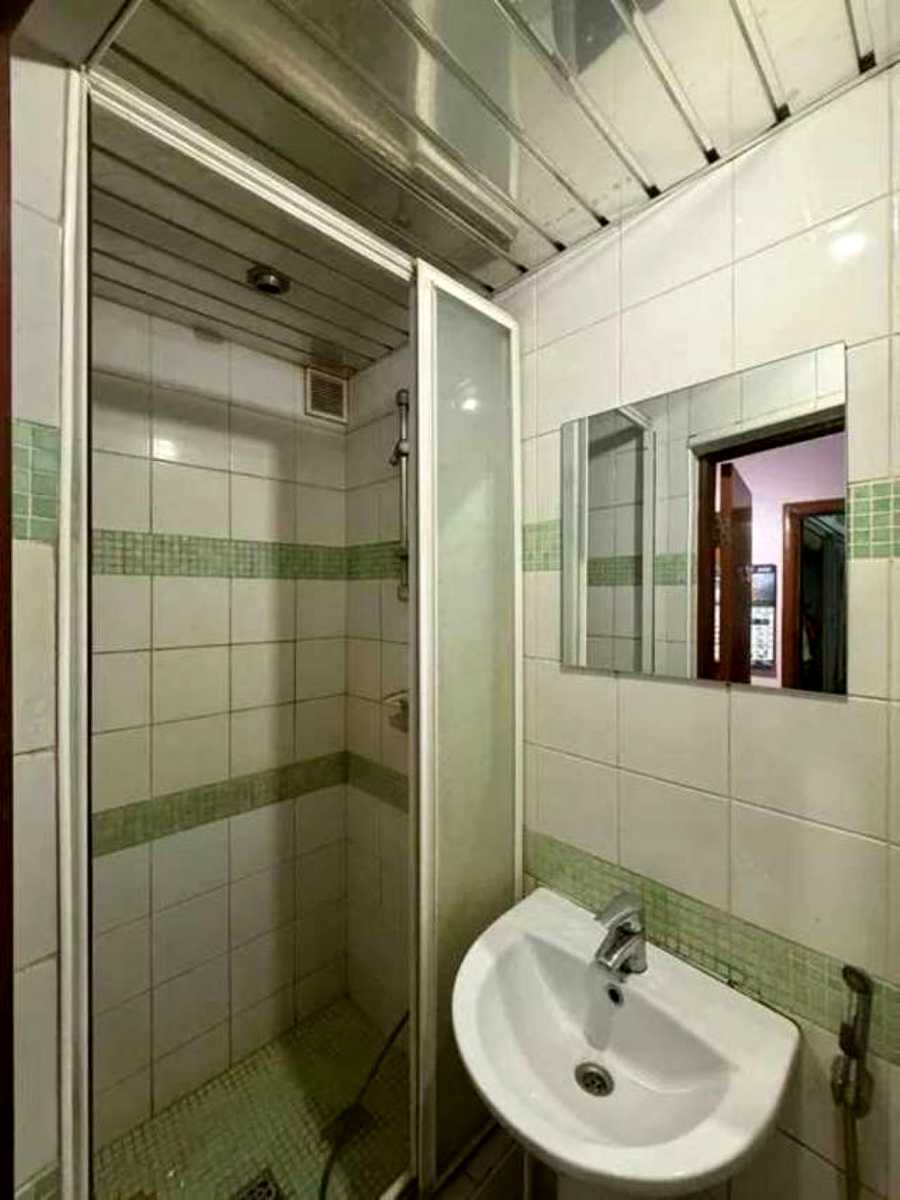 1875037007460665