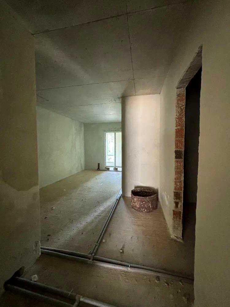 1875037401086085
