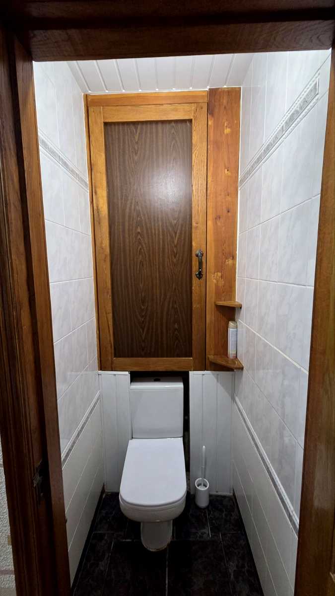 1875037910356584