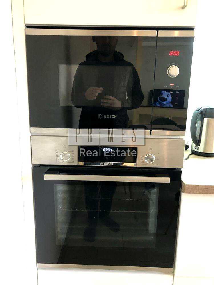 1875038876134256