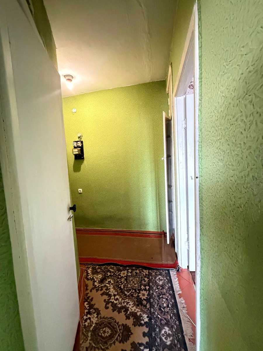 1875039063844957