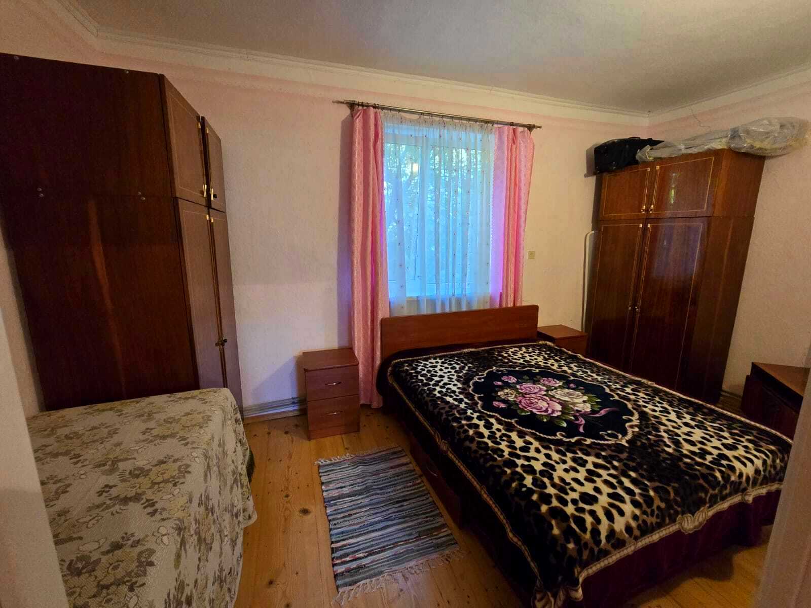 1875040108917604