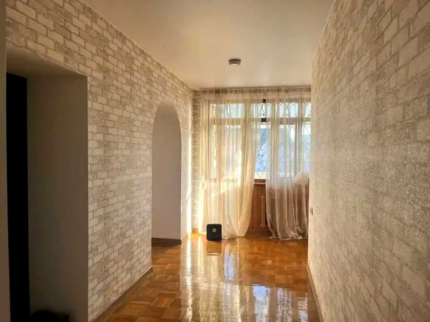 1875040604571955