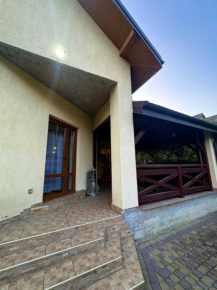 1875041746294864