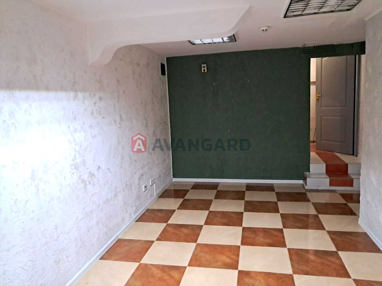 1875041805314947
