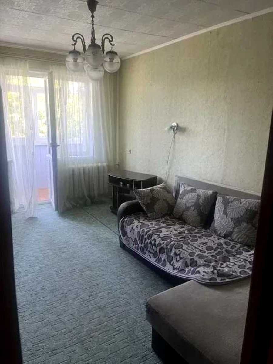1875042746786105