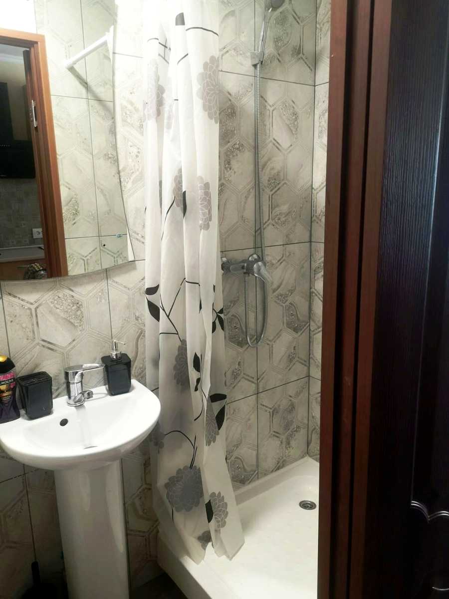 1875044770716972