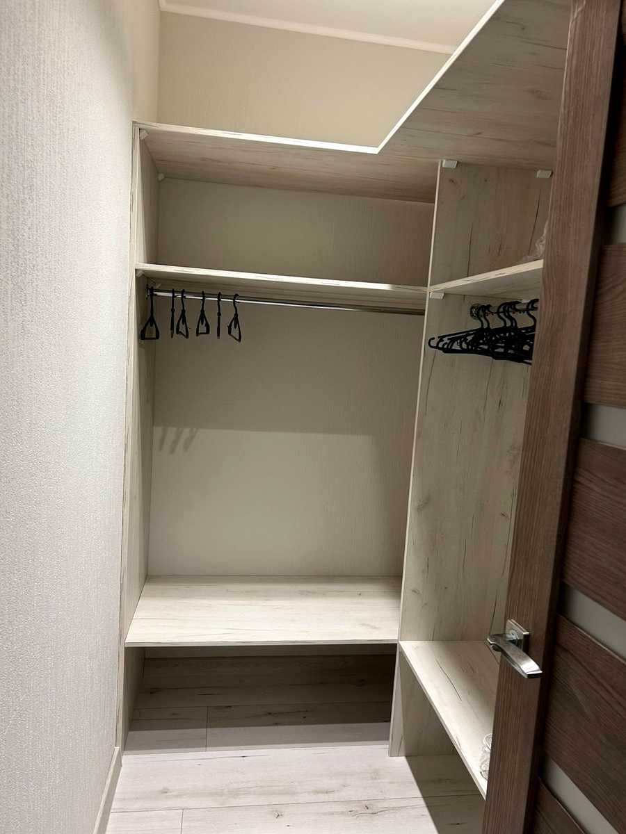 1875046669367671