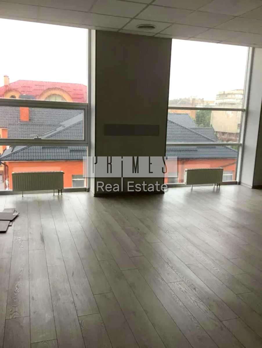 1875047084813375