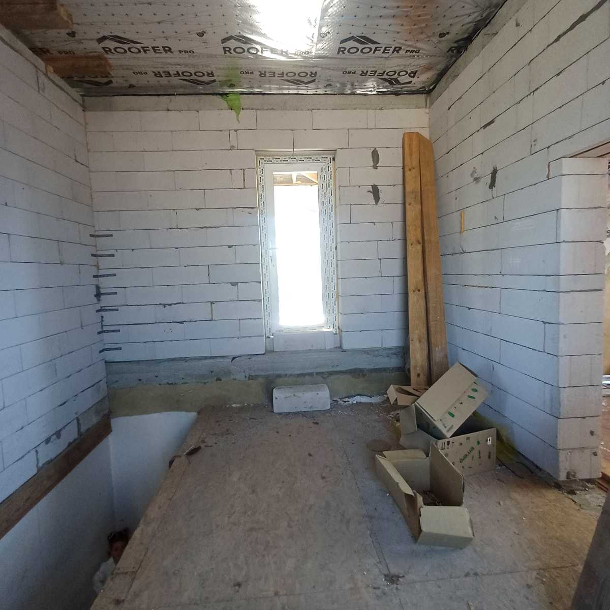 1875048464715593