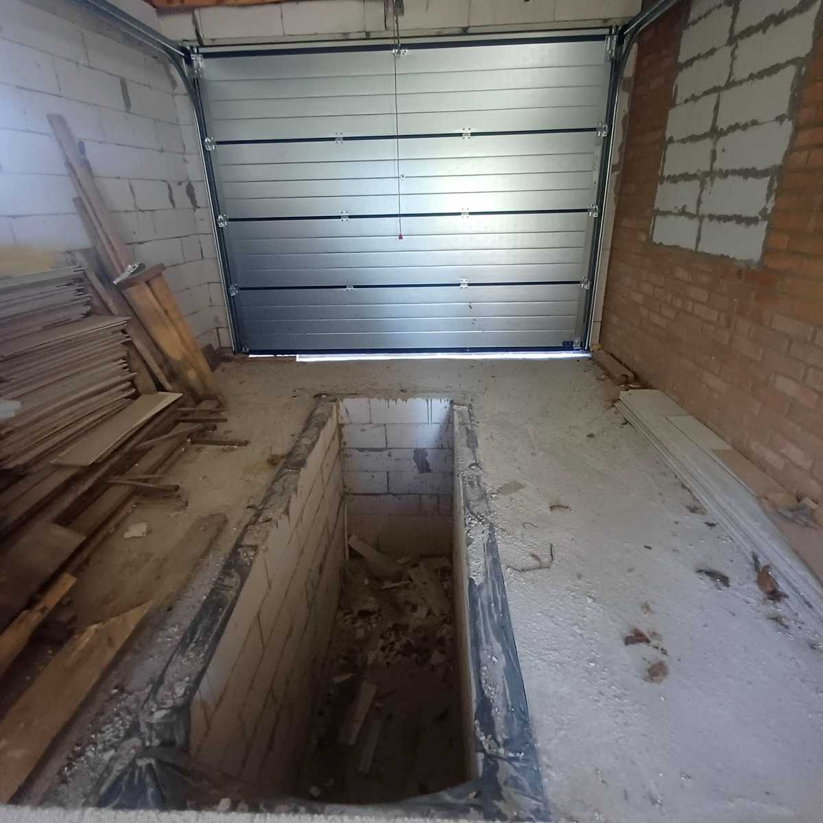 1875048467588117
