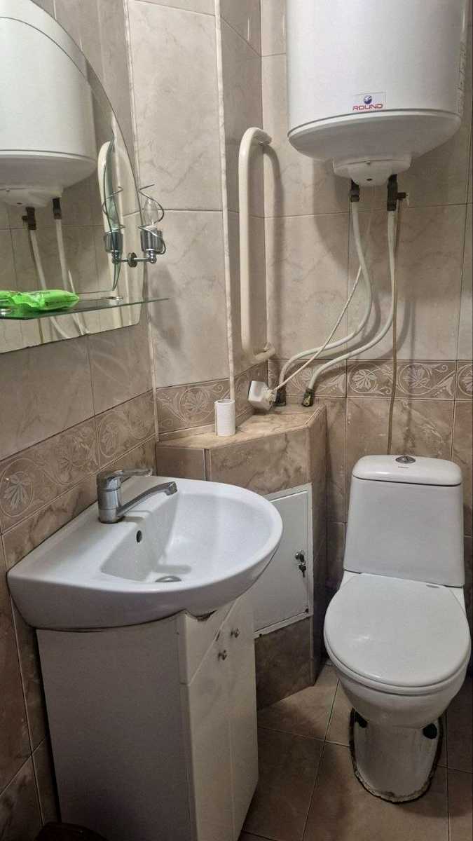 1875049735322995