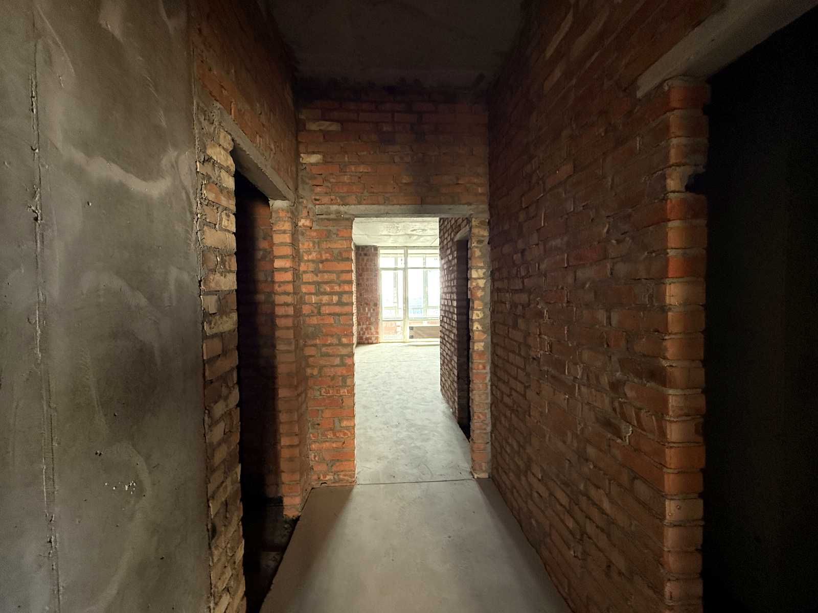 1875053722025678