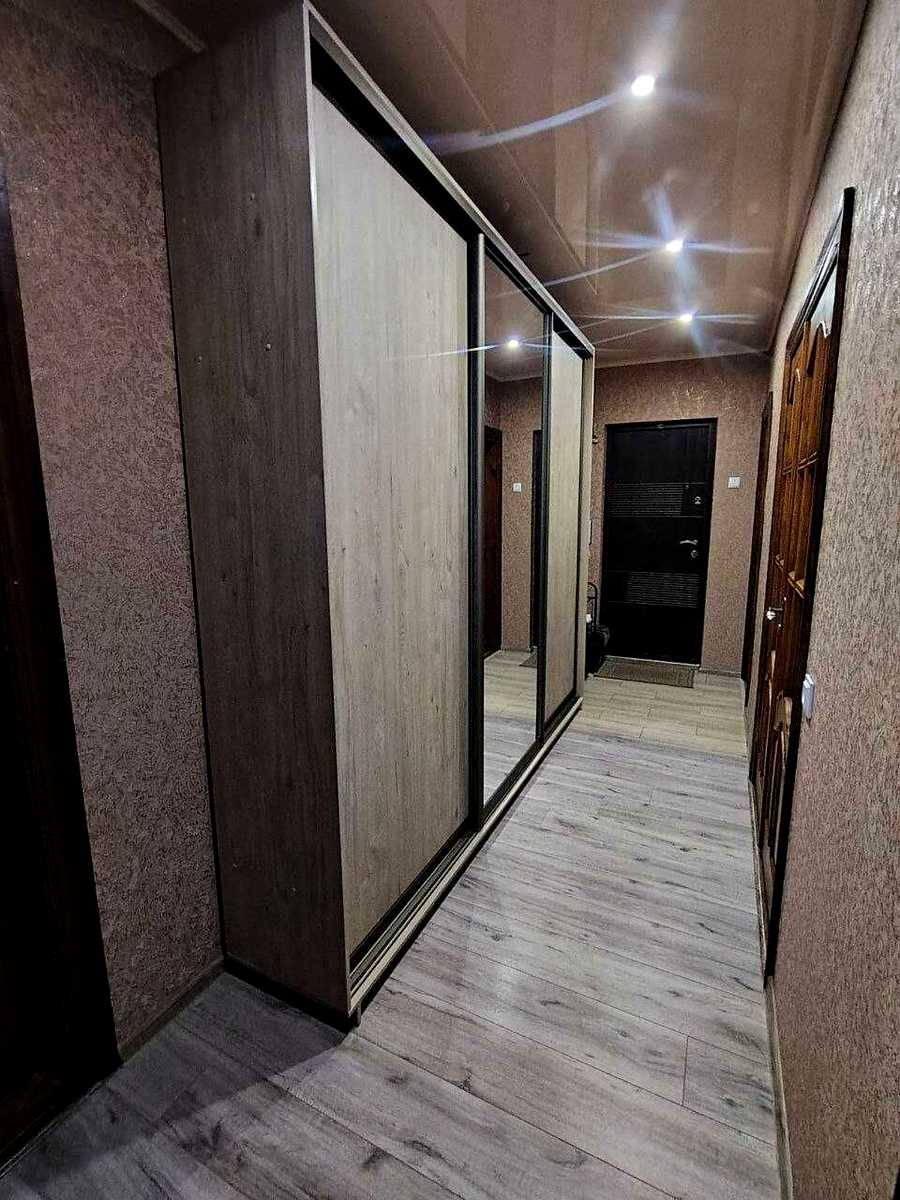 1875064310684656