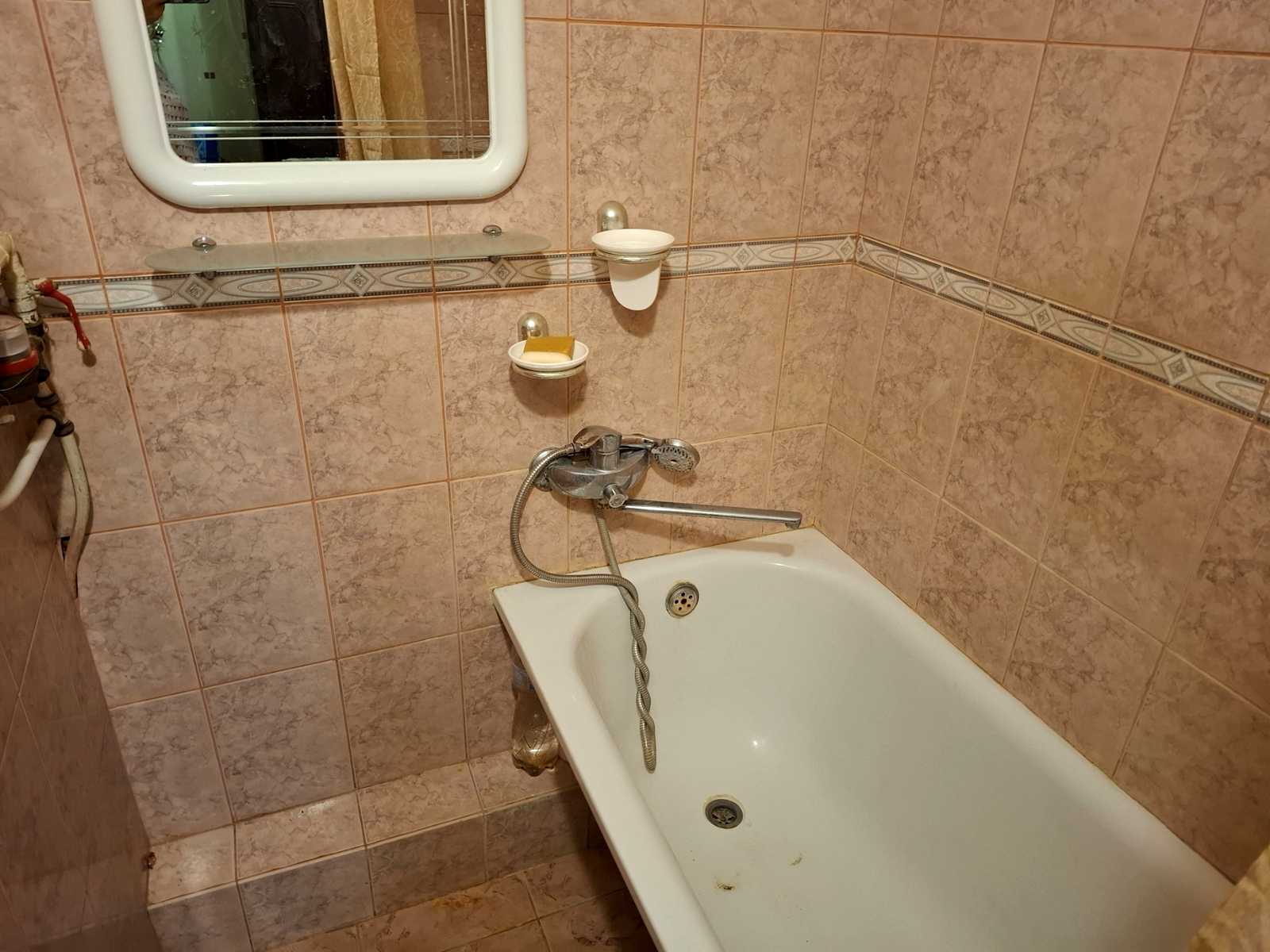 1875067781384167