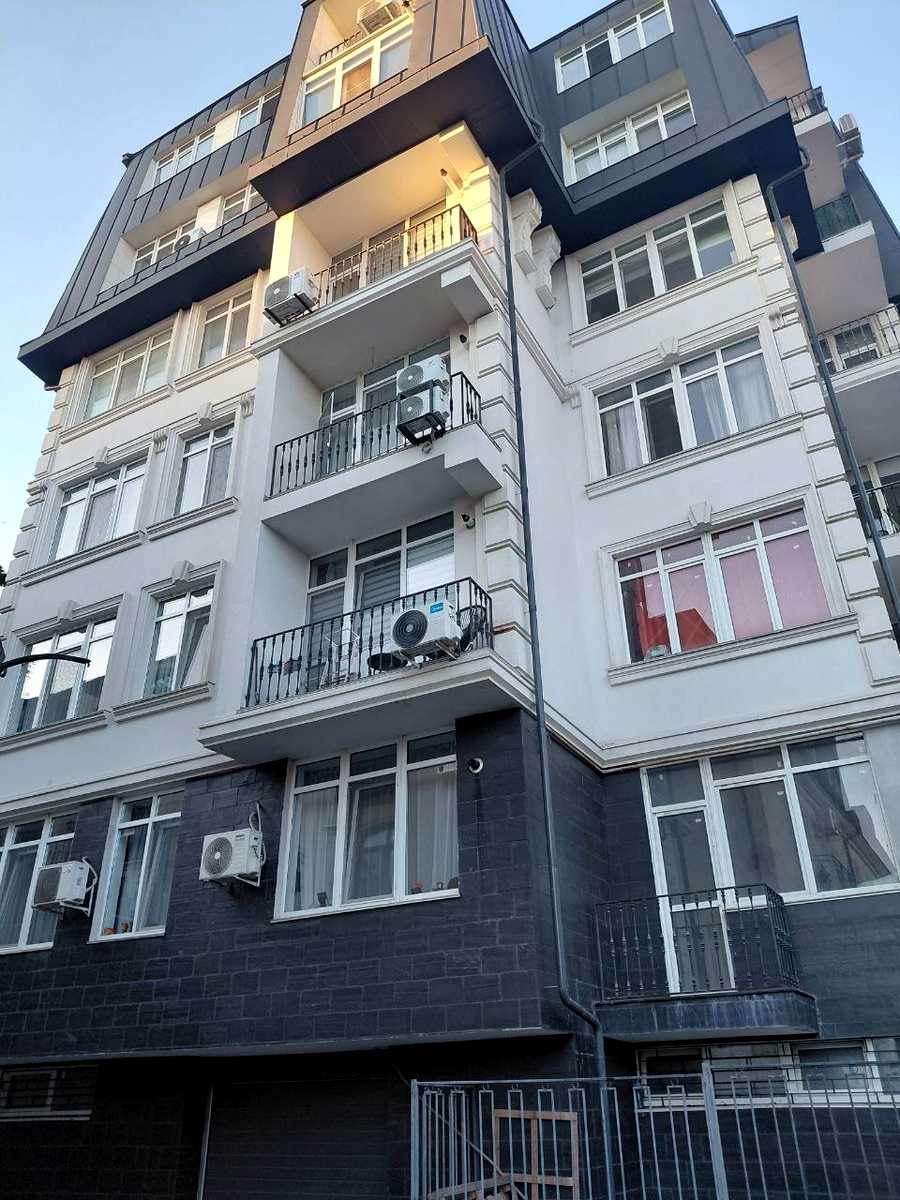 1875074060335865