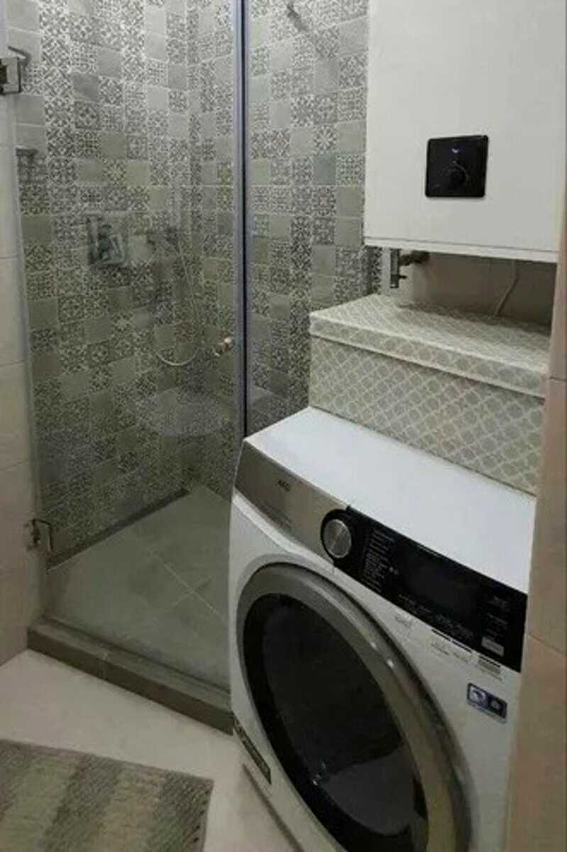1875103593284894