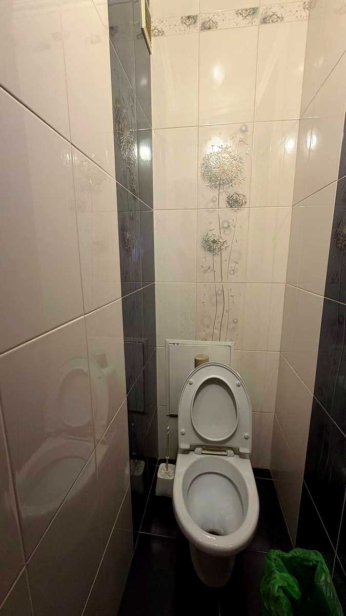 1875107870422515